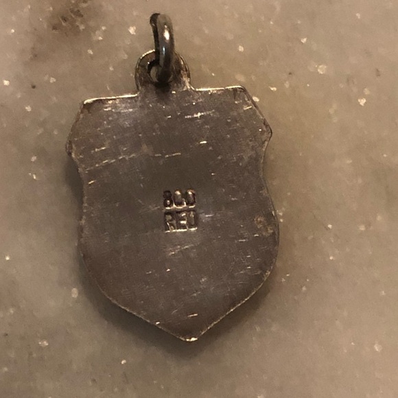 𝅺vtg 800 Silver & Enamel Bern Bear Travel Sheild Souvenir Charm Bracelet Charm - Picture 2 of 3